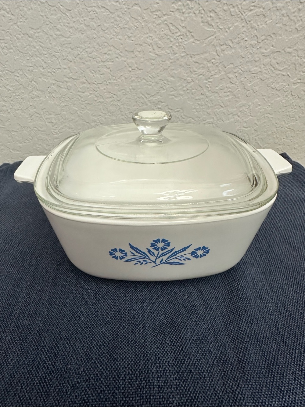 Vintage CorningWare Casserole Dish w/Lid-Blue Cornflower Pattern 1.5 Quart